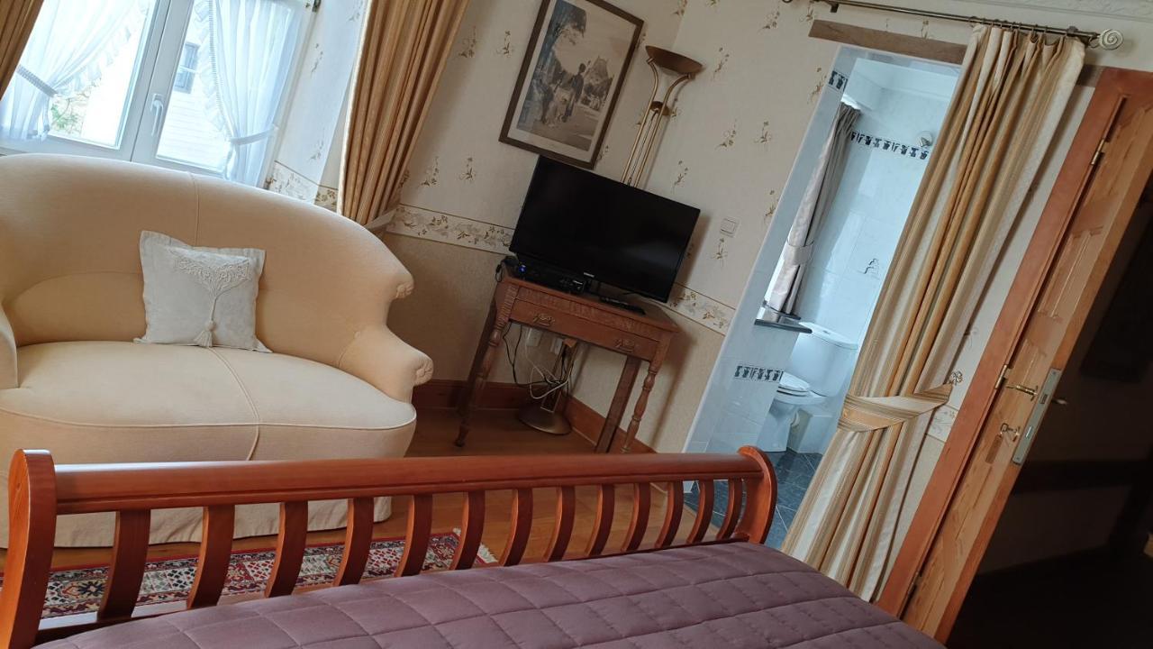 Le Prangeleux Bed and Breakfast Tenneville Exteriör bild